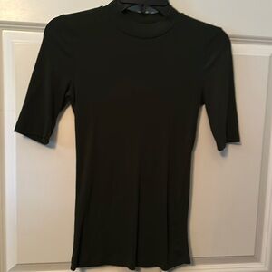 FOREVER 21 TURTLE NECK SHIRT